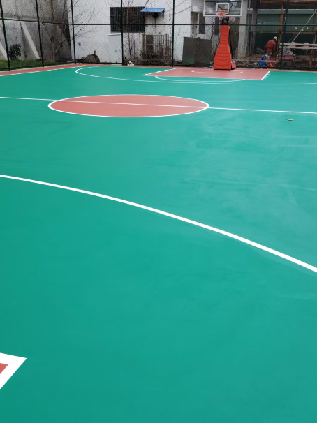 宿松 球场长期使用易出现地面开裂